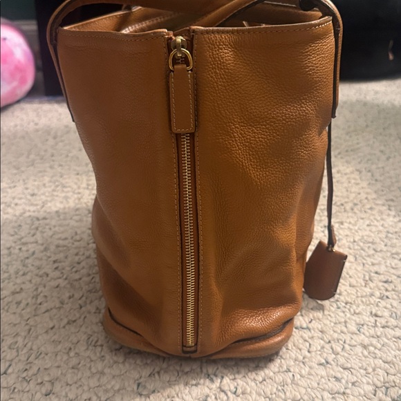 Alexander McQueen Skull Lock Tote Bag - Picture 9 of 15